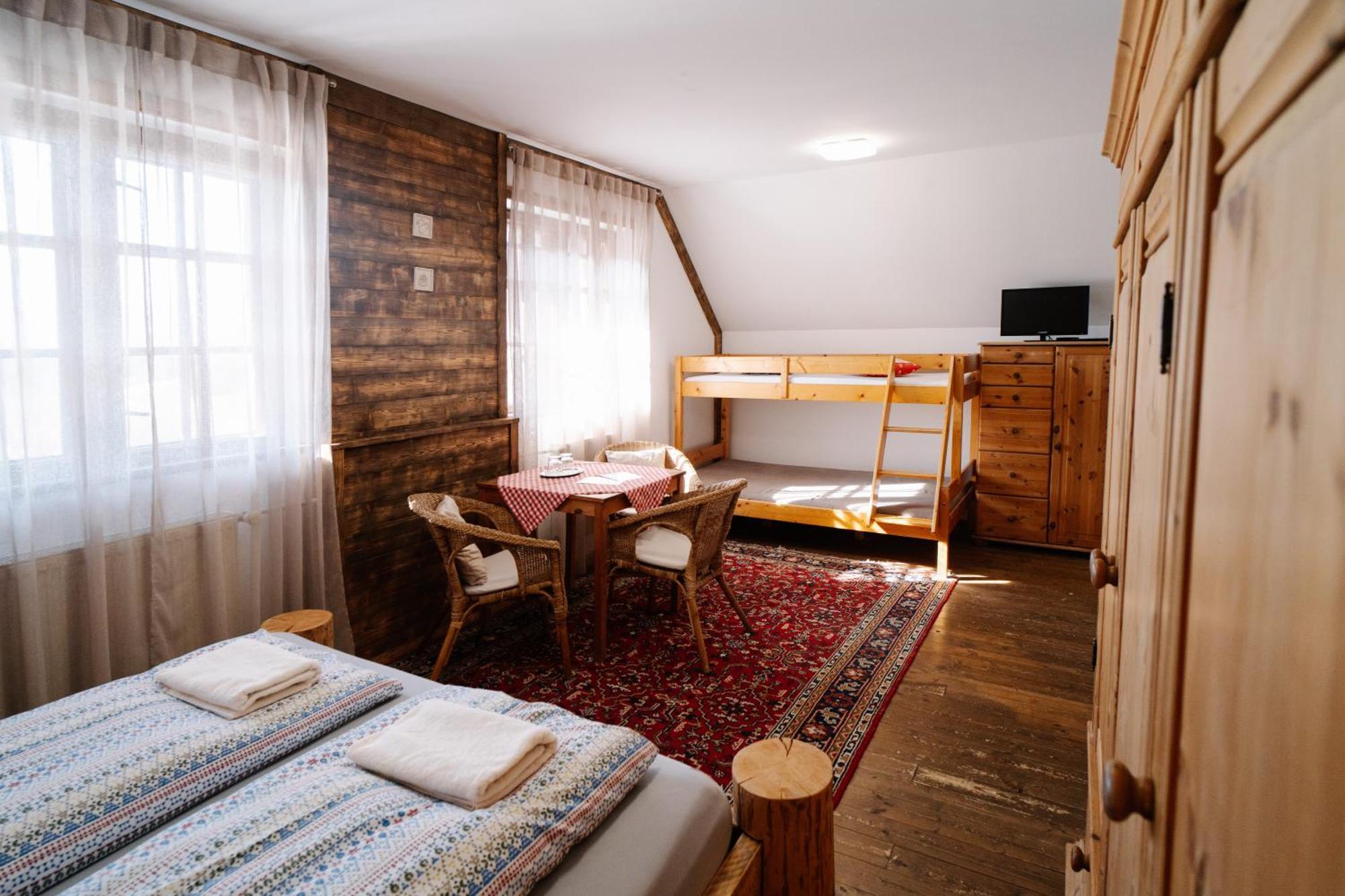 Gazdovsky Dvor B&B S Mini Wellness Bešeňová Exterior foto