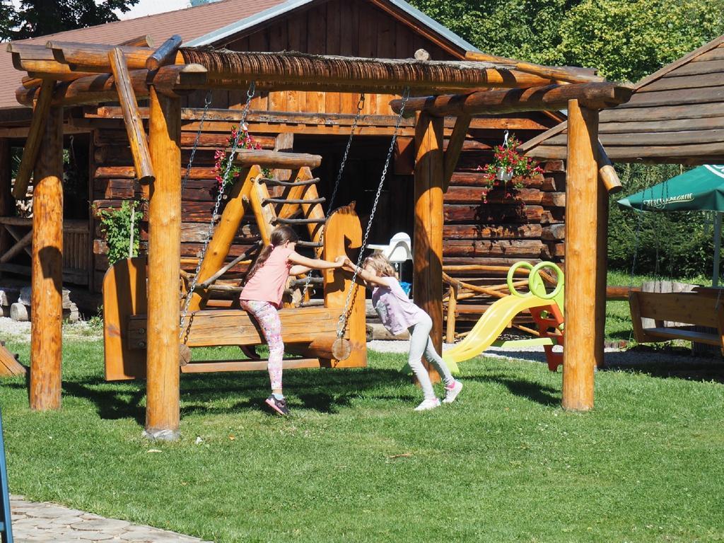 Gazdovsky Dvor B&B S Mini Wellness Bešeňová Exterior foto